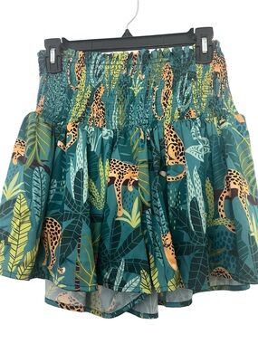 NWT Entro Green Flowy Skorts with Tropical and Cheetahs Size Medium